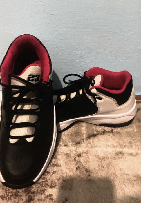 Jordan - Pantofi sport Max Aura 3,  Negru 38-39 EU