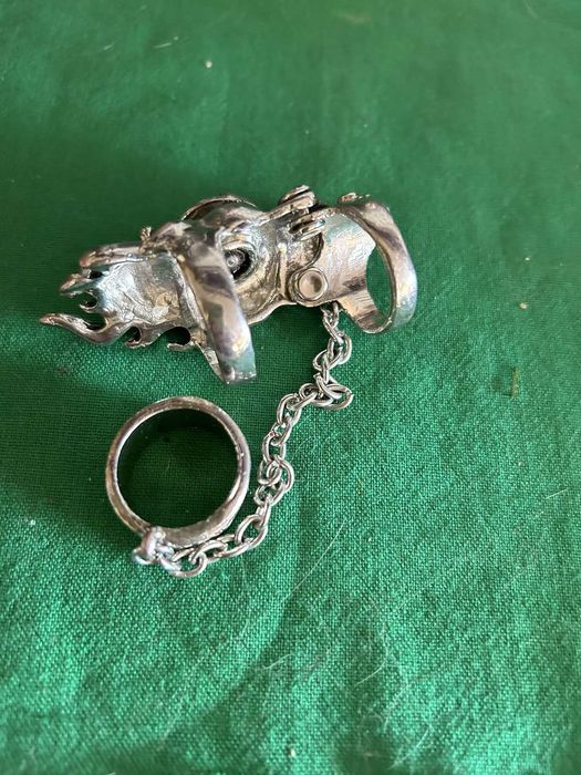 Пръстен от метал за косплей