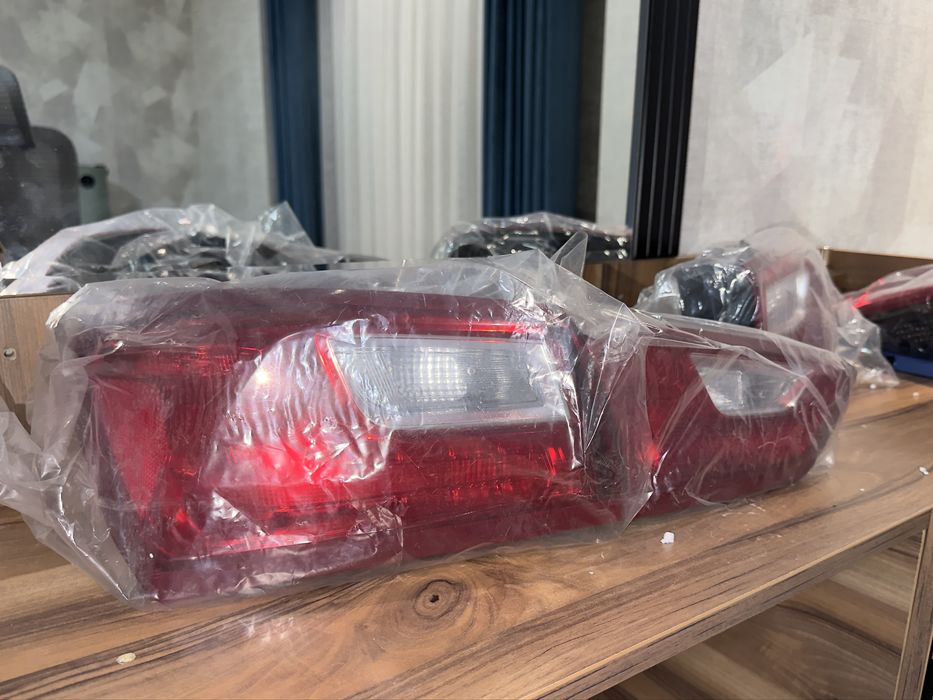 Задние фары Malibu 2 НОВЫЕ