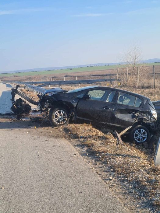 Опел корса Д 1.4 автомат на части