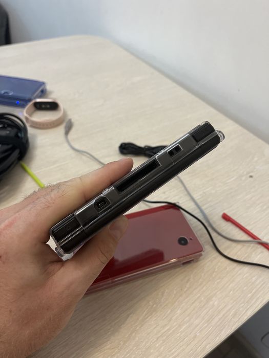 Nintendo DSi (черная)