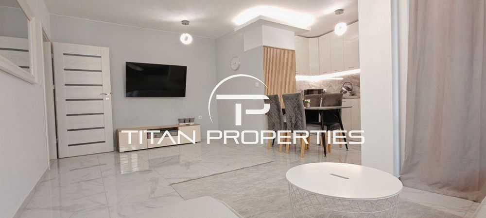 Дава се под наем Тристаен апартамент в Пловдив, Център - 119 кв.м за 797.64 € - Снимка #3