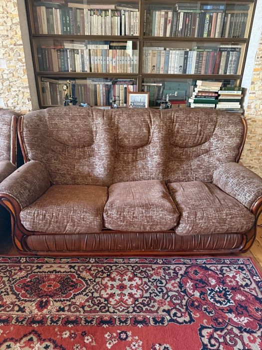 Диваны со столиком