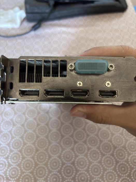 Продам видеокарту RX580