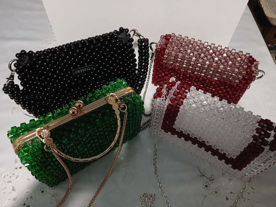 Сумка из бусин, ручная работа