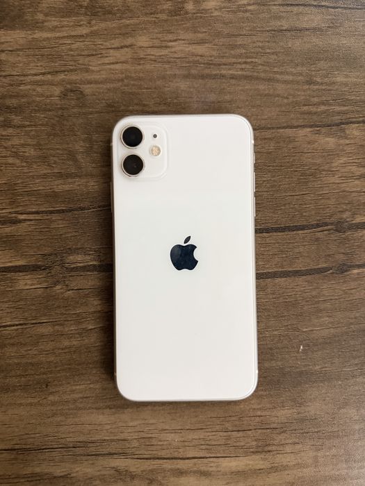 iPhone 11 64gb с коробкой, без торга