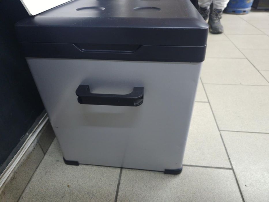 Frigider Auto cu Compresor, functie Congelare -20?, 40 litri, -P-