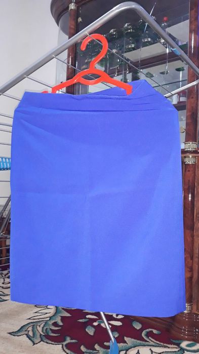 Kastyum yubka 46 razmer