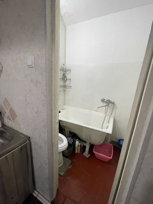 Продается бадамзар ор-р РОВД. Бывшее общежитие