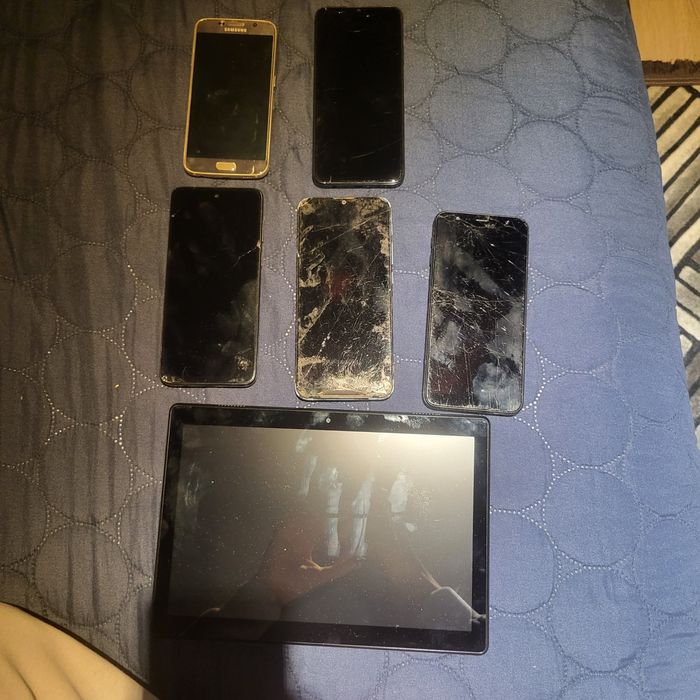 Telefone pentru piese+tabletă