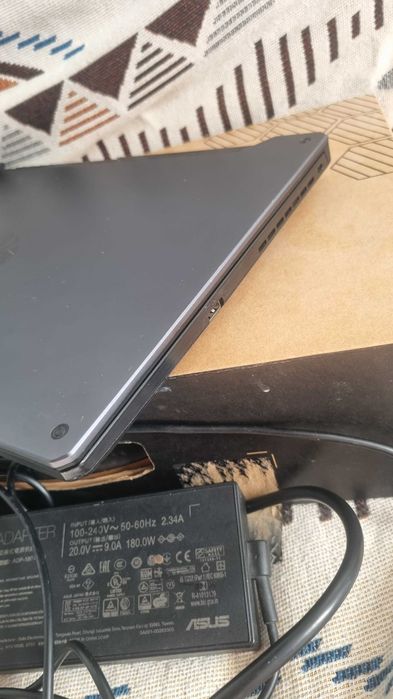Ноутбук ASUS FX506LU