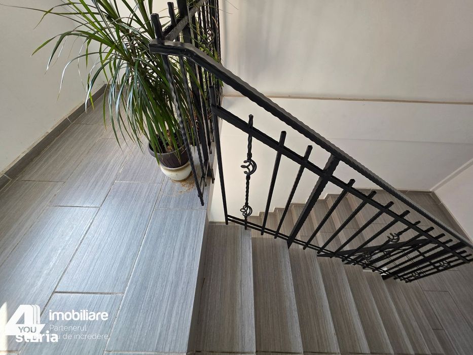 Apartament 1 cameră ,zona Vlaicu Poetului ,41 mp,et. 3/3