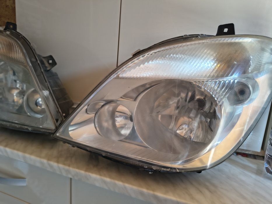 Faruri Mercedes Sprinter w906