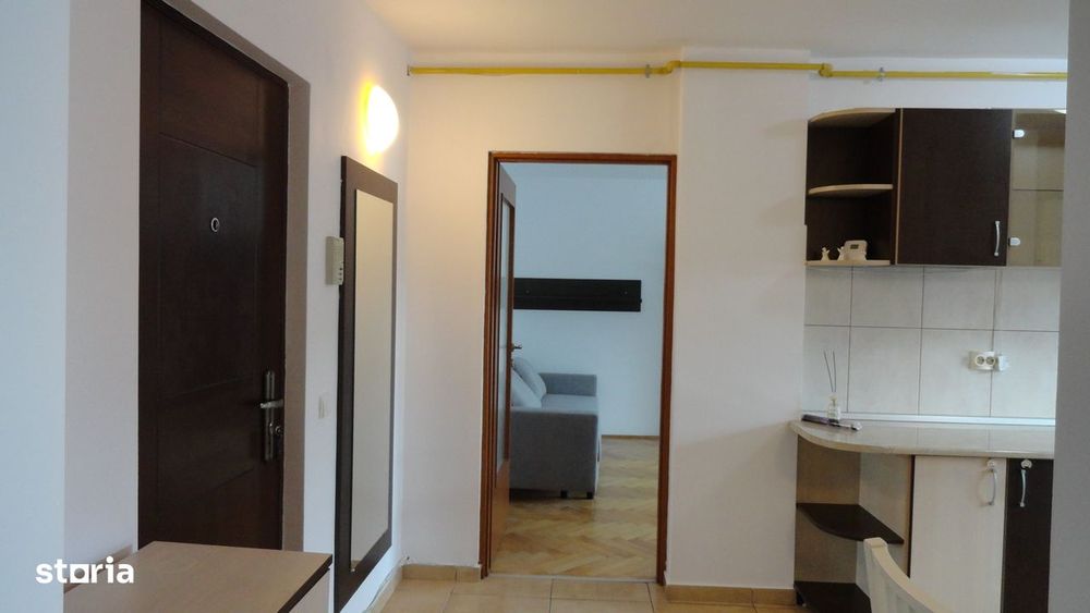 Apartament cu 2 camere decomandate strada Muncitorilor