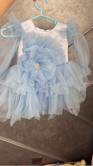 Продам платья для принцесс