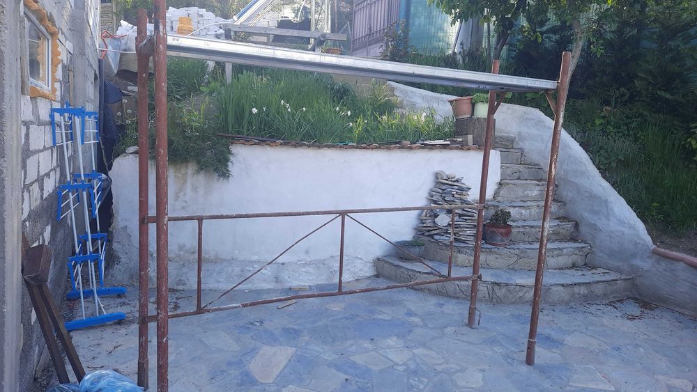 Schiela metalica îngustă