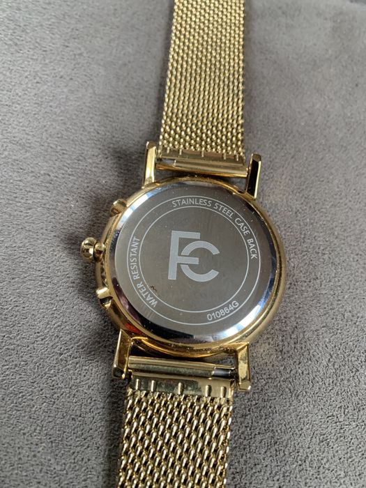 мъжки часовник 99 лева почти нов