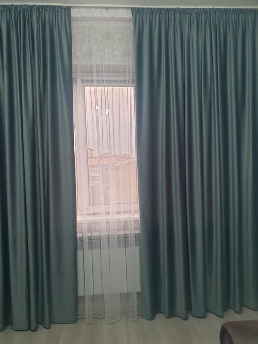 Серо-голубой оттенок шторы