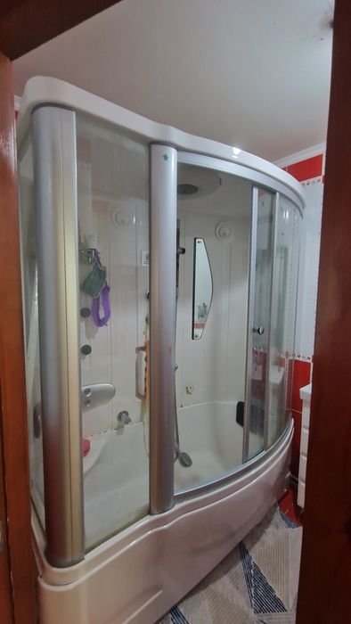 Продам душевая три в одном.  недорого