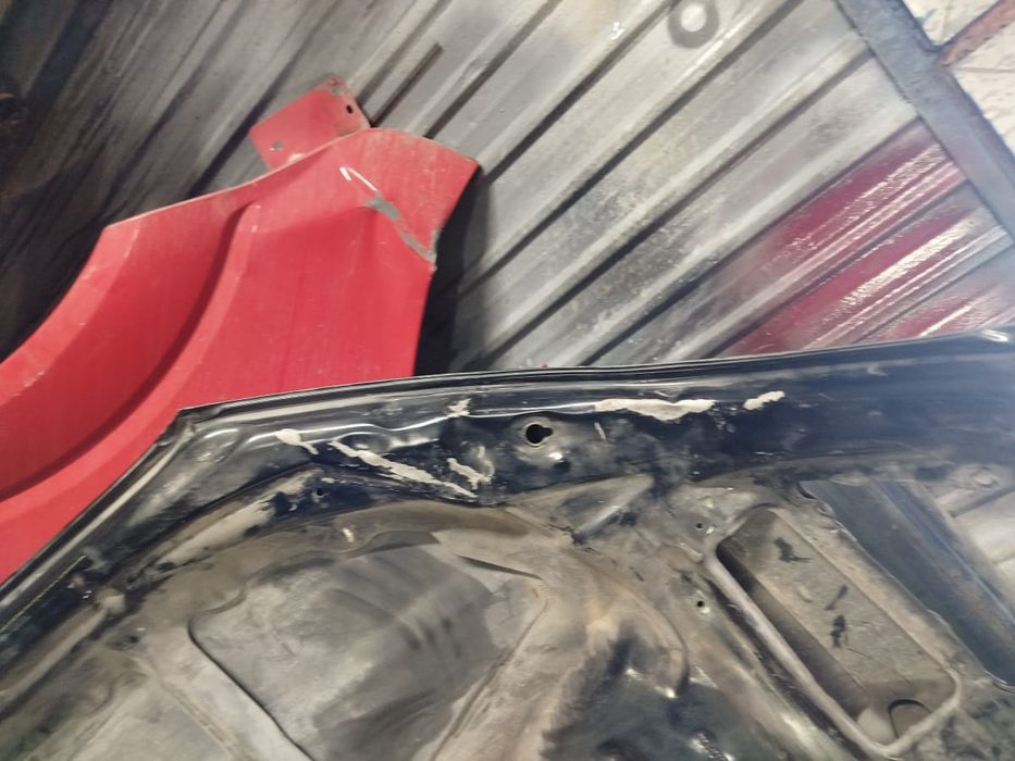 Капот оригенал буу