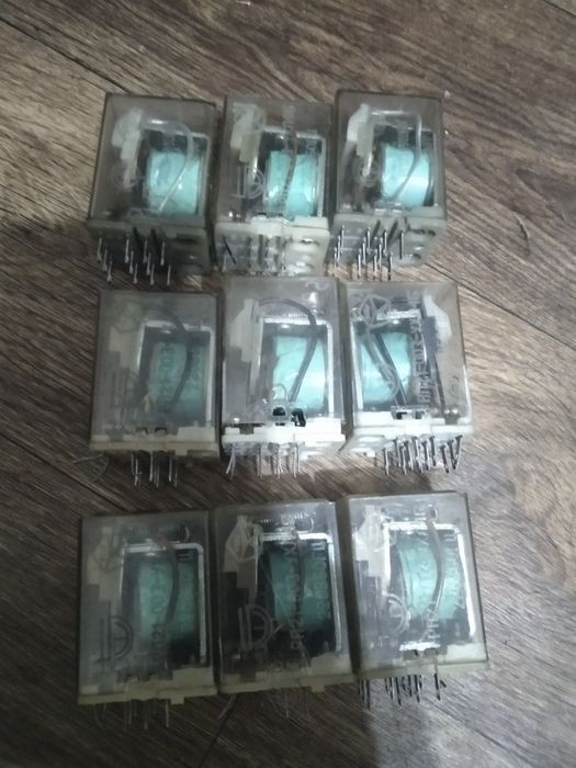 Реле продается разные