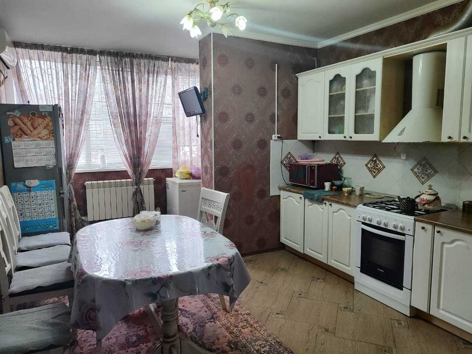 Срочно продам 2 х ур.кв. Женис