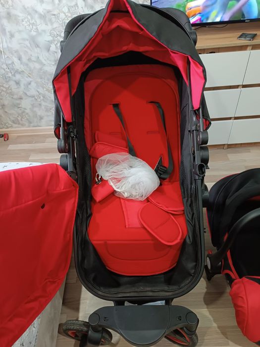 Коляска с детским автокреслом