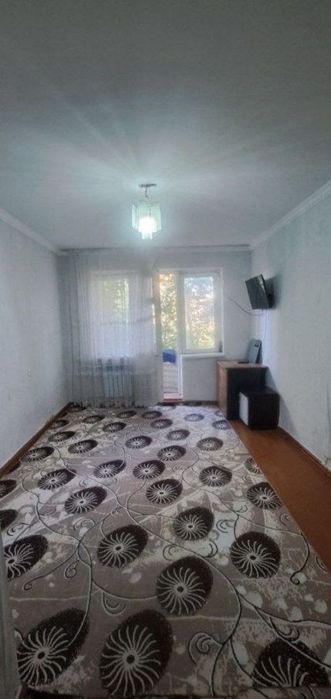 1 xonali kvartira sotiladi