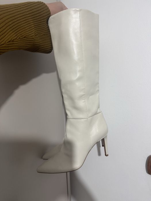 Cizme albe Stradivarius noi