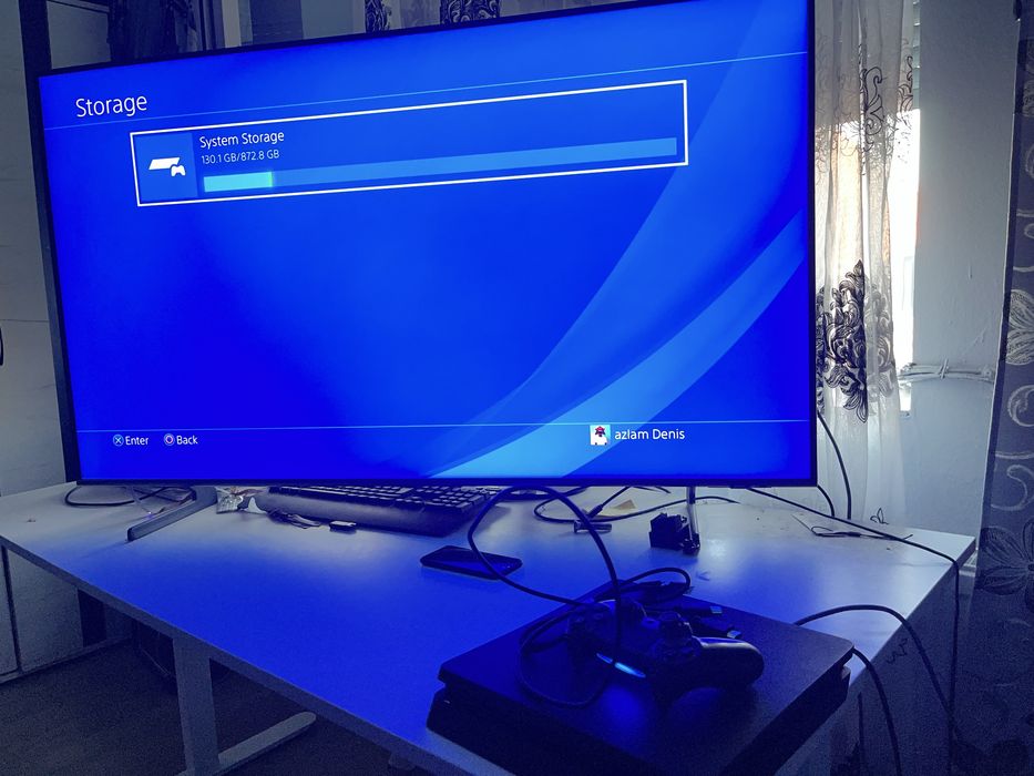 PS4 Slim Playstion 4 slim 1000gb controller + cabluri in stare foarte buna