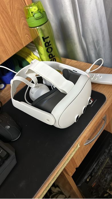 Продам Meta quest 3