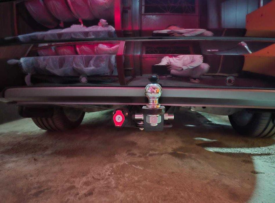 Фаркоп оригинальный Lixiang