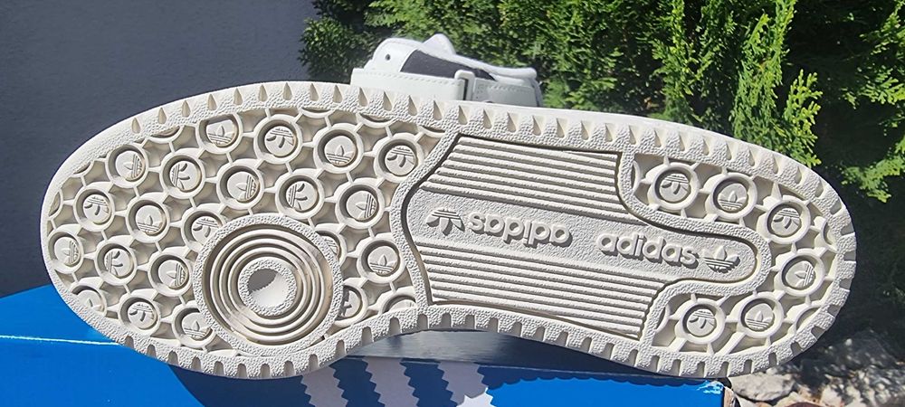 Sneaker Adidas Forum mid