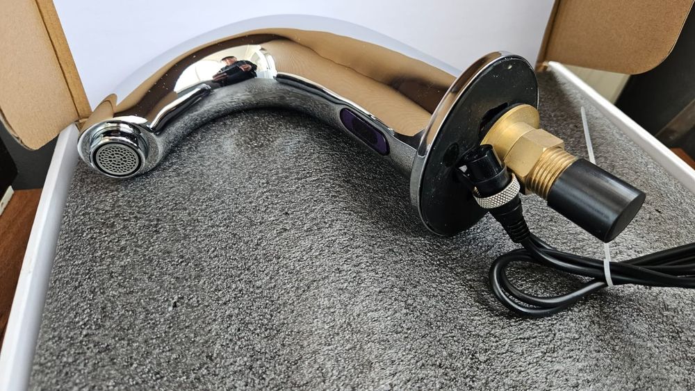 Смеситель для раковины