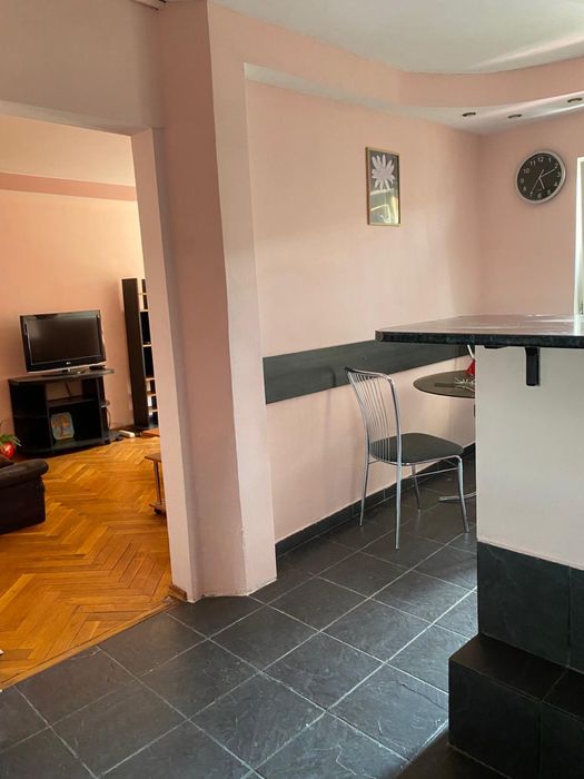 proprietar închiriez apartament 3 camere zona Torontalului Iulius Mall