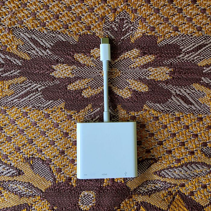 Продам адаптер Apple