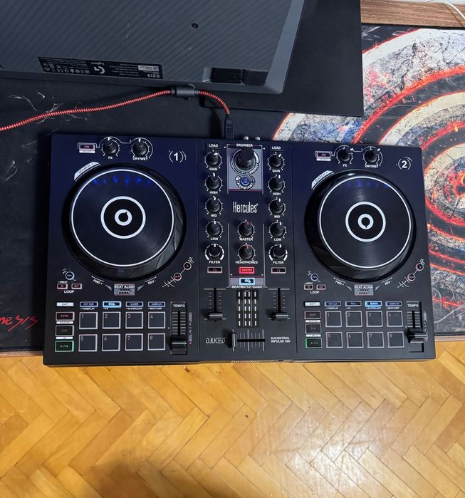 Consola DJ Hercules Inpulse 300 Mk2 ,stare impecabila +cabluri adiționale!!!