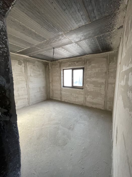 Tencuiala mecanizata pe baza de ciment &  ipsos !