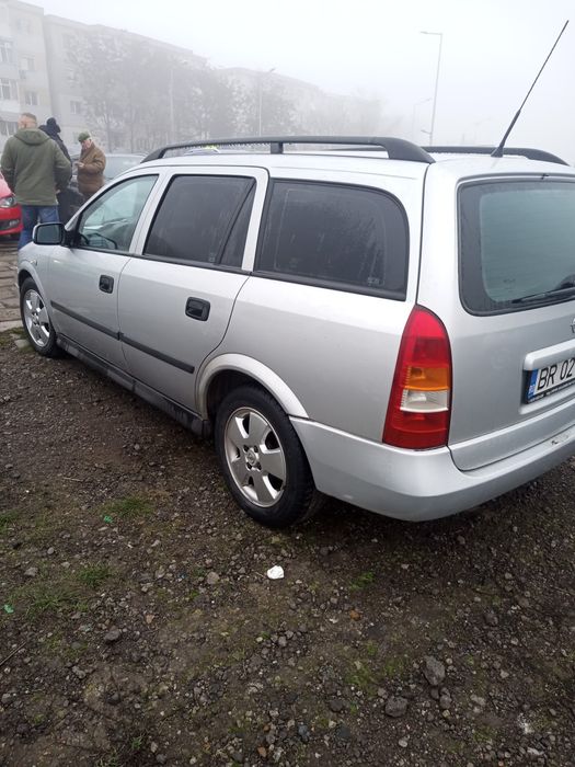 Vând Opel Astra g