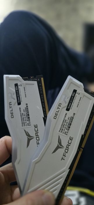 Ddr4 t-force  3200mhz cl16 32gb (2x16)