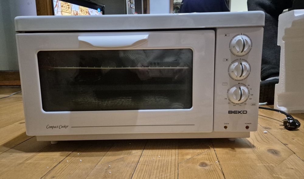 Мини готварска печка ВЕКО