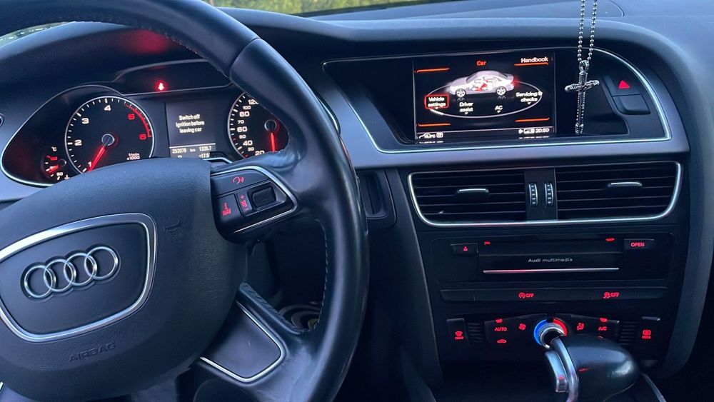 Vand audi a4 b8 din 2014 motor 2.0 diesel