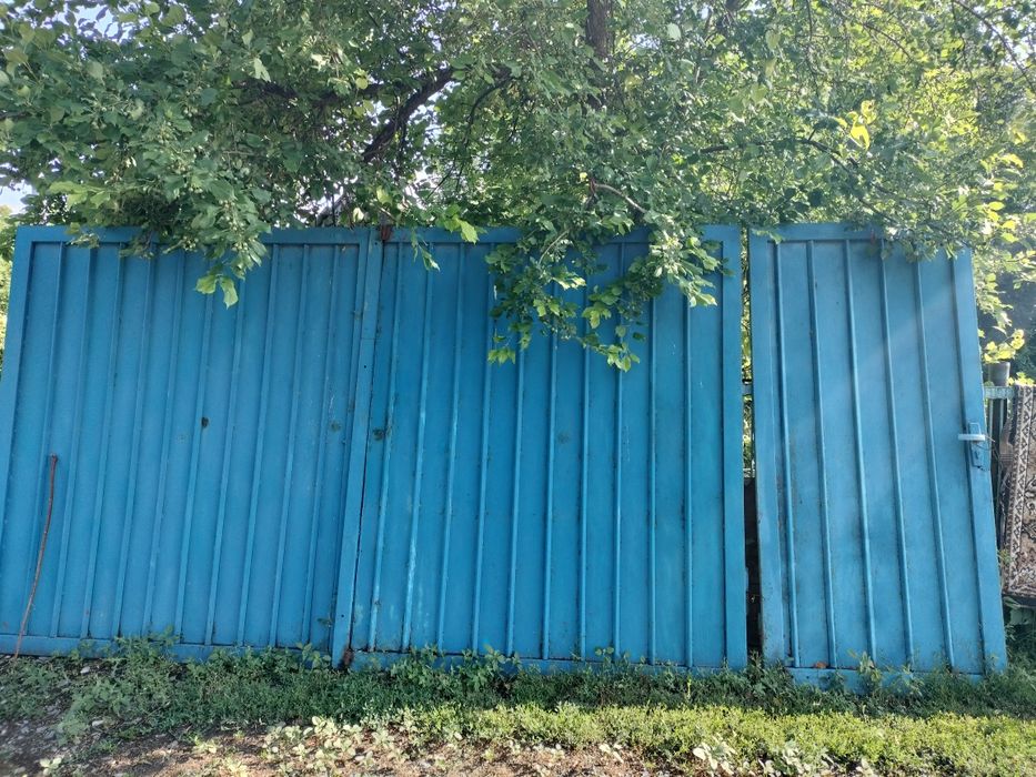 Продам железные ворота с калиткой