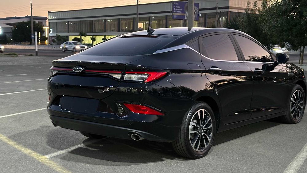 Jac J 7 mega aksiya narxida harid qilishga shoshiling