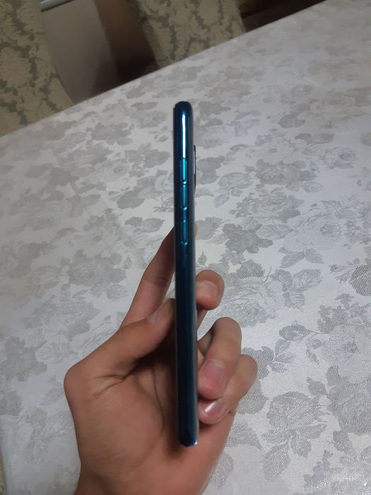 Telefon sotiladi  . Obmen Iphone 6 , 6 plus