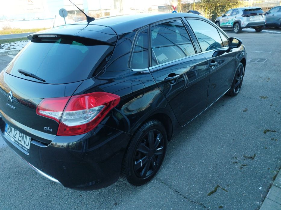 Vând Citroen C4.