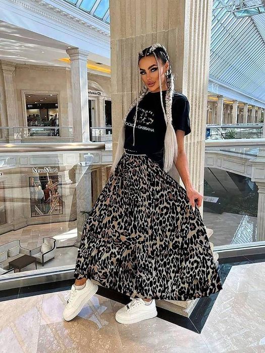 Compleuri și rochite