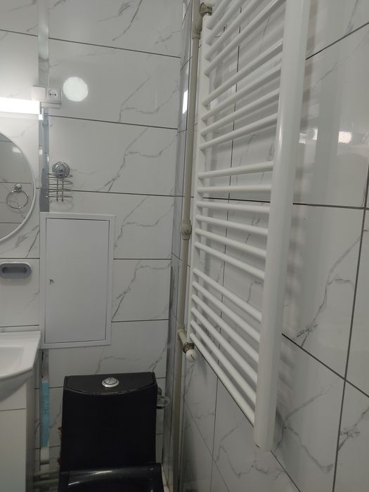 Продаётся 1 - комнатная.