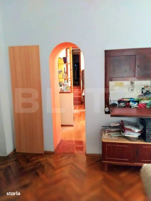 Apartament de vanzare, cu o camera, 73 mp, etaj 1, zona centrala
