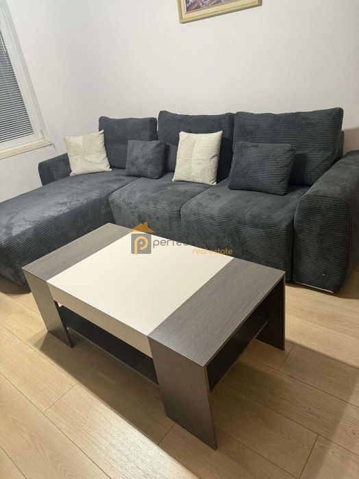 Тристаен апартамент в Центъра